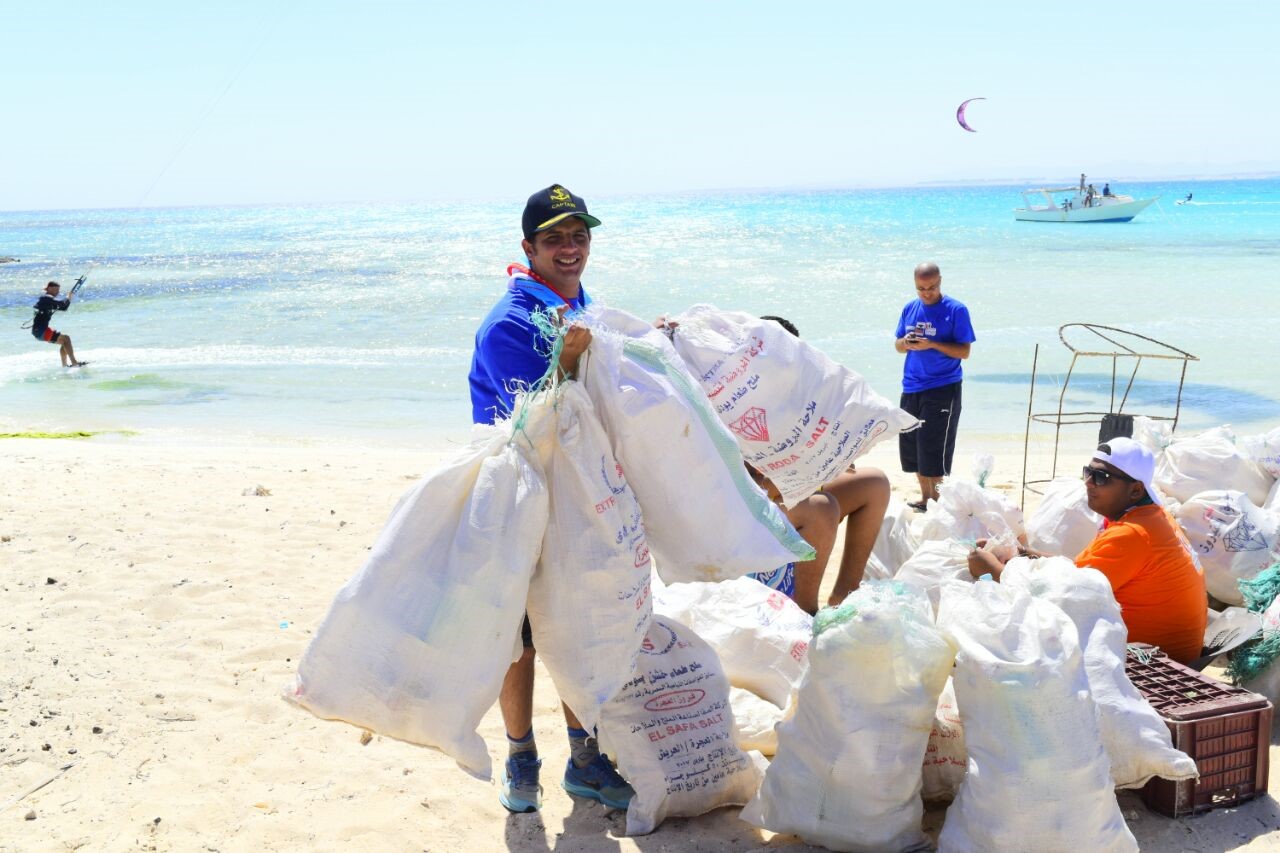 Red sea islands are free of plastic waste project